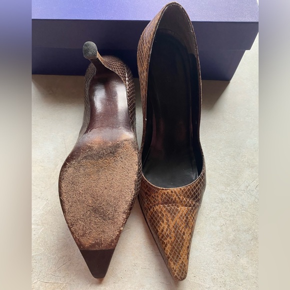 Stuart Weizmann Brown Snakeskin Women's Heels Size 5 - Picture 5 of 5